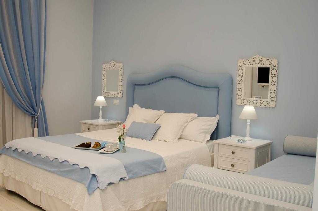 Domus Rosa Bed & Breakfast Наполи Стая снимка