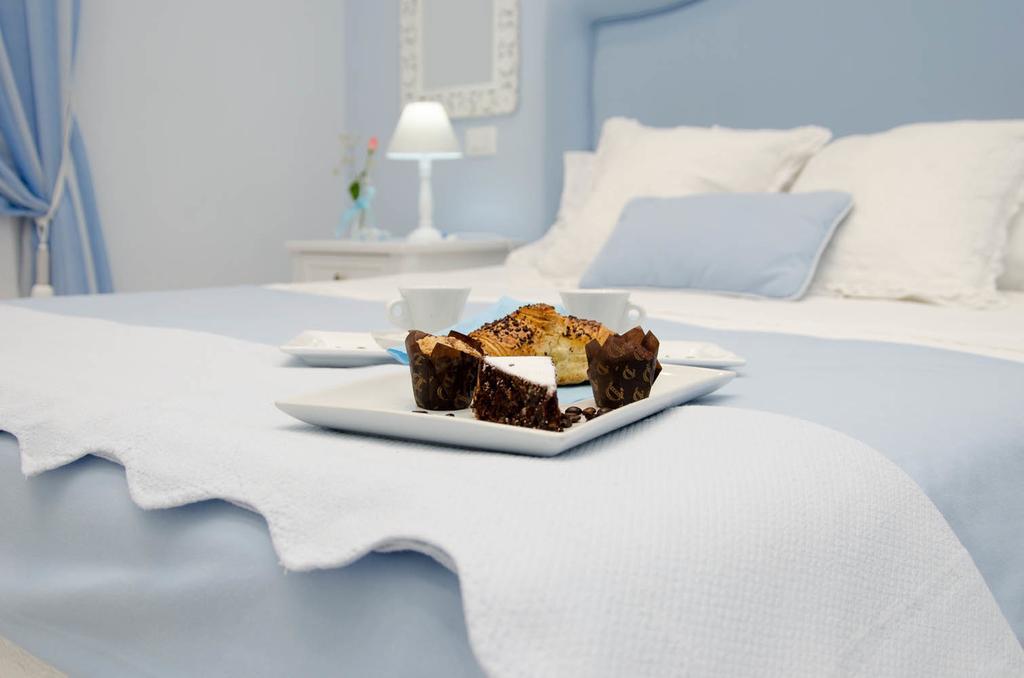 Domus Rosa Bed & Breakfast Наполи Стая снимка