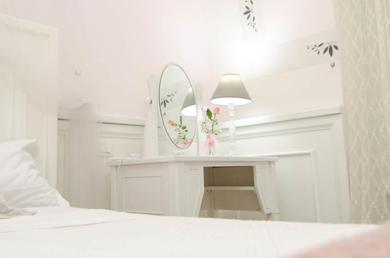 Domus Rosa Bed & Breakfast Наполи Екстериор снимка