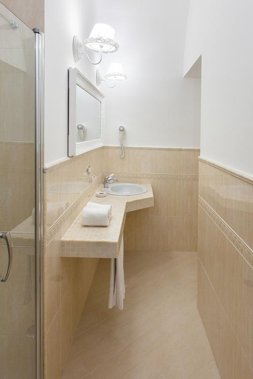 Domus Rosa Bed & Breakfast Наполи Стая снимка